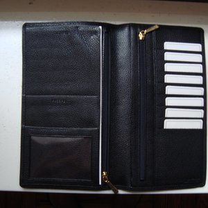 LONGCHAMP passport &credit cards wallet 8.5"x5"